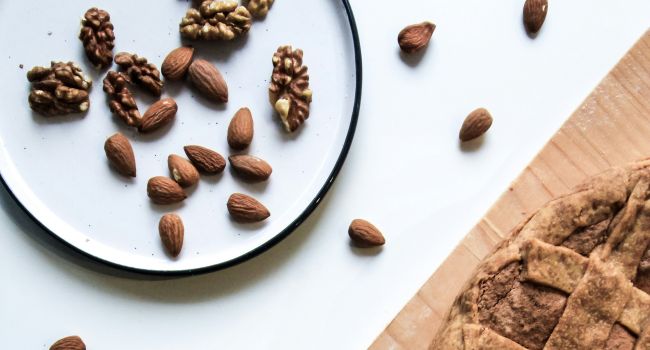  کیک گردویی نسکافه‌ ای